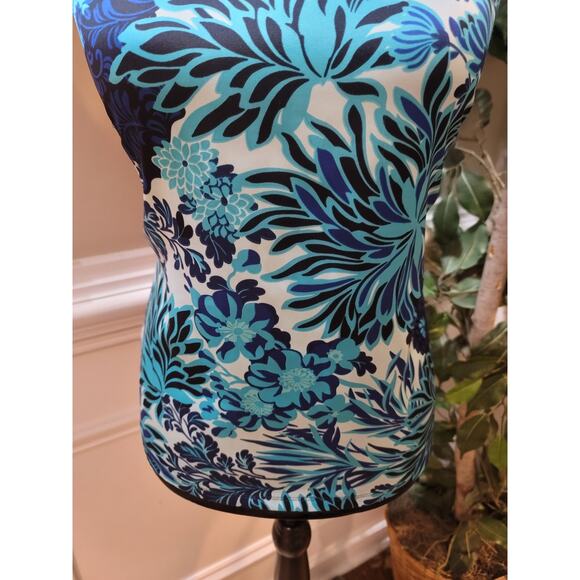 100% Polyester - Picture 4 of 9